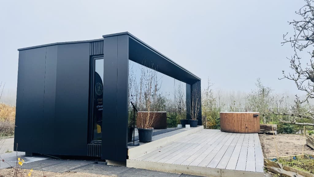 Luxury Retreat, atmosphere images (1/8)